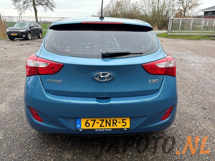 Hyundai i30 1.6 GDI Blue 16V Sloopvoertuig (2013, Blauw)