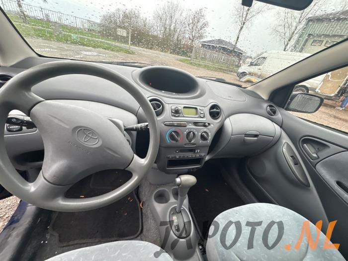 Toyota Yaris 1.3 16V VVT-i Sloopvoertuig (2000, Blauw)