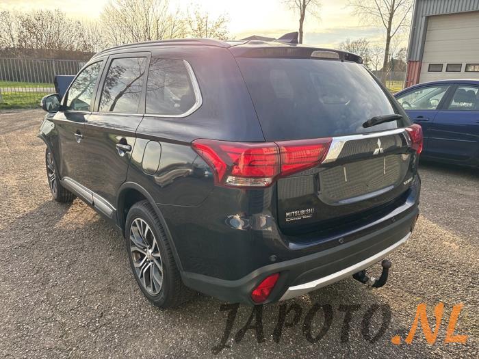 Mitsubishi Outlander Sloopvoertuig (1998)