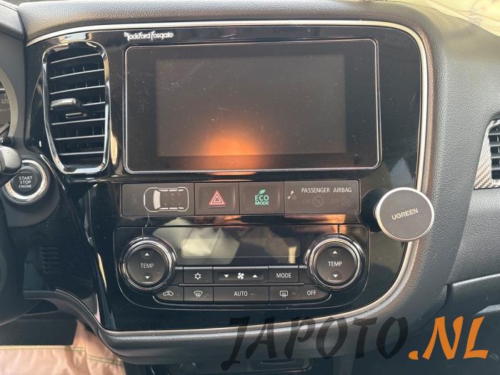 Mitsubishi Outlander Sloopvoertuig (1998)