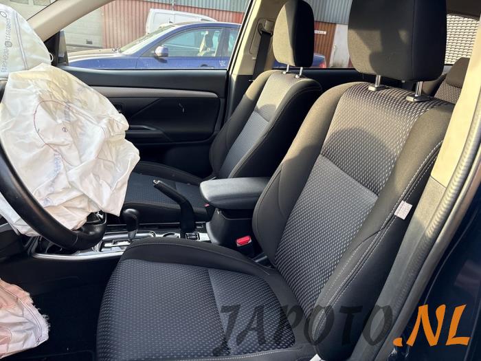 Mitsubishi Outlander Sloopvoertuig (1998)