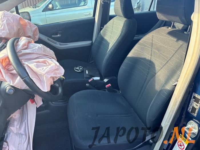 Toyota Yaris II 1.3 16V VVT-i Sloopvoertuig (2007, Blauw)