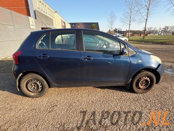 Toyota Yaris II 1.3 16V VVT-i Sloopvoertuig (2007, Blauw)