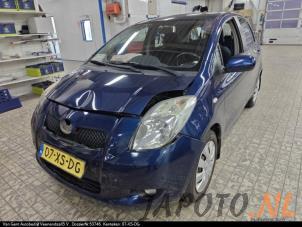 Toyota Yaris II 1.3 16V VVT-i  (Sloop)