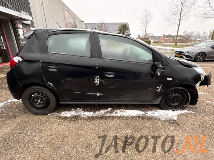 Mitsubishi Space Star 1.0 12V Sloopvoertuig (2017, Zwart)