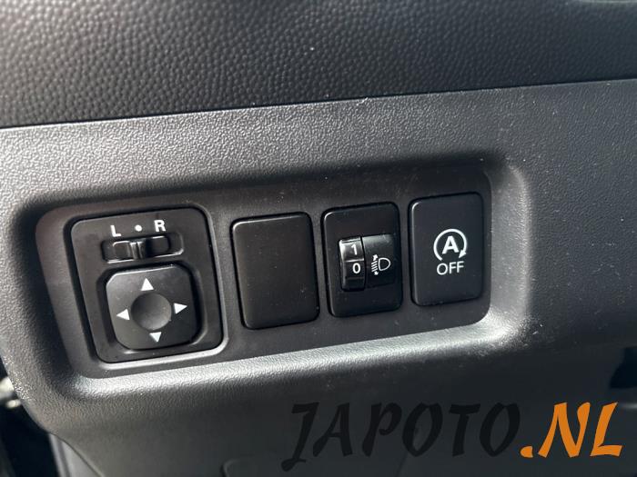 Mitsubishi Space Star 1.0 12V Sloopvoertuig (2017, Zwart)