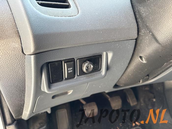 Nissan Primera 2.0 16V CVT Sloopvoertuig (2005, Grijs)