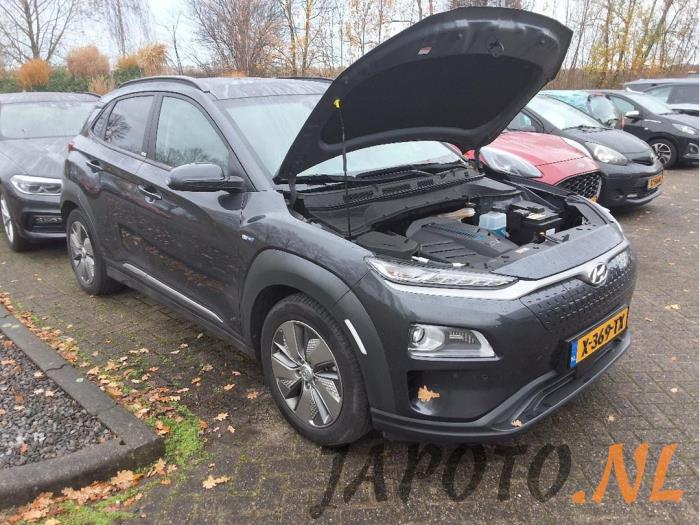 Hyundai Kona 64 kWh Sloopvoertuig (2020, Grijs)