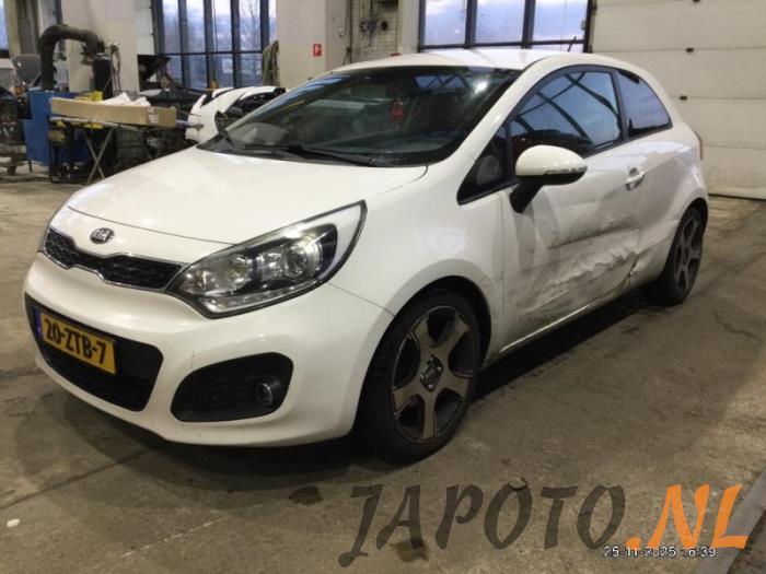 Kia Rio III 1.2 CVVT 16V Sloopvoertuig (2013, Wit)