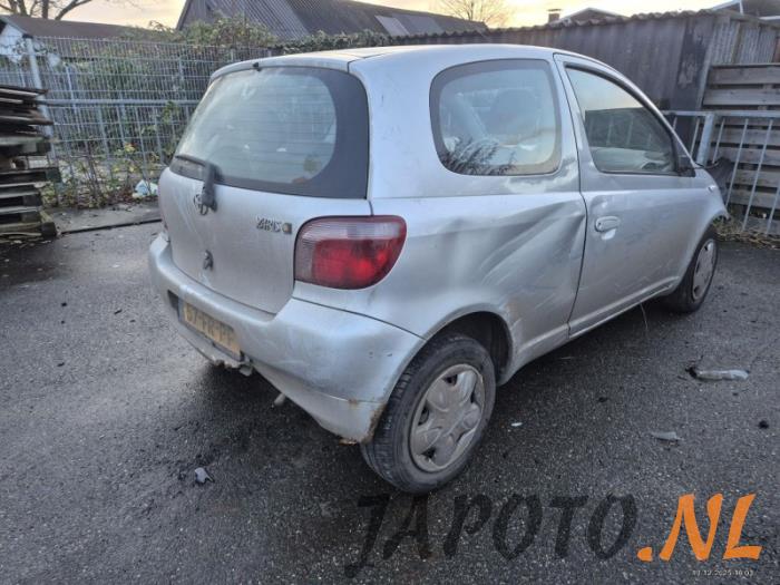 Toyota Yaris 1.0 16V VVT-i Sloopvoertuig (2000, Grijs)