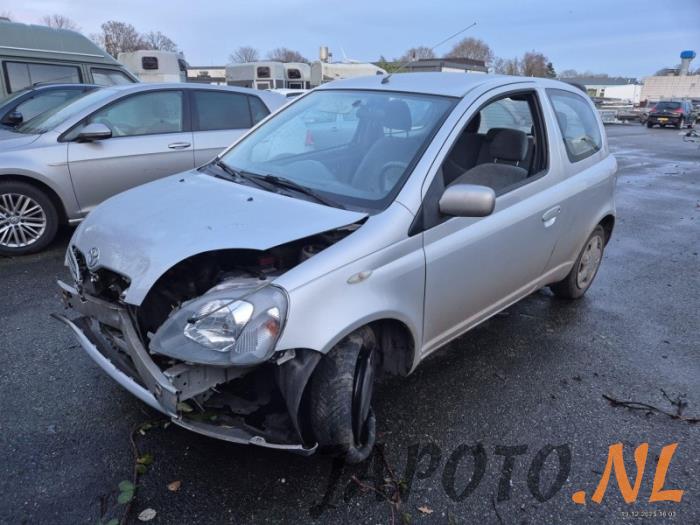 Toyota Yaris 1.0 16V VVT-i Sloopvoertuig (2000, Grijs)