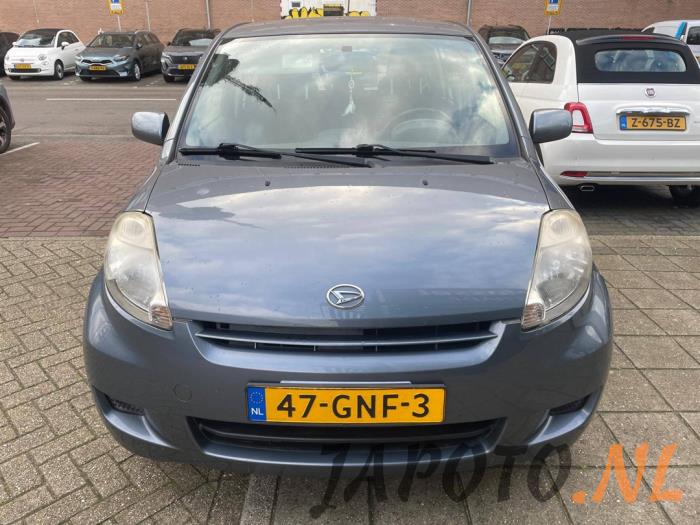 Daihatsu Sirion 2 1.0 12V DVVT Sloopvoertuig (2008, Grijs)