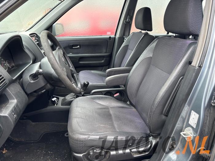 Honda CR-V 2.0i 16V VTEC Sloopvoertuig (2004, Grijs)