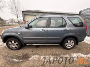 Honda CR-V 2.0i 16V VTEC Sloopvoertuig (2004, Grijs)