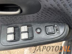 Honda CR-V 2.0i 16V VTEC Sloopvoertuig (2004, Grijs)
