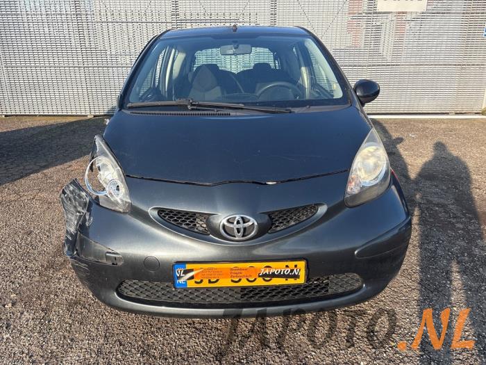 Toyota Aygo 1.0 12V VVT-i Sloopvoertuig (2008, Grijs)