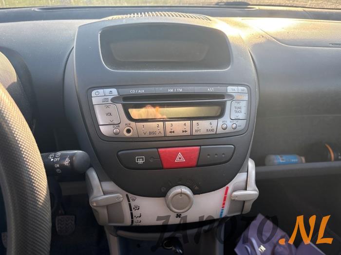 Toyota Aygo 1.0 12V VVT-i Sloopvoertuig (2008, Grijs)