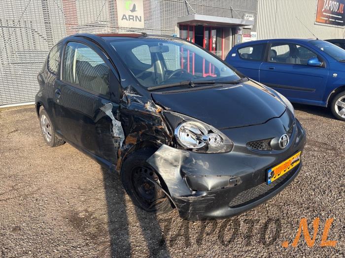 Toyota Aygo 1.0 12V VVT-i Sloopvoertuig (2008, Grijs)