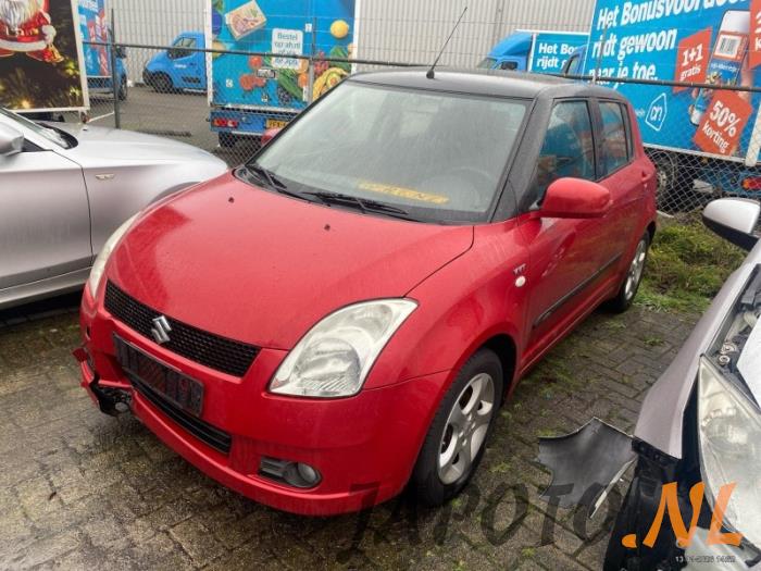 Suzuki Swift 1.5 VVT 16V Sloopvoertuig (2005, Rood)