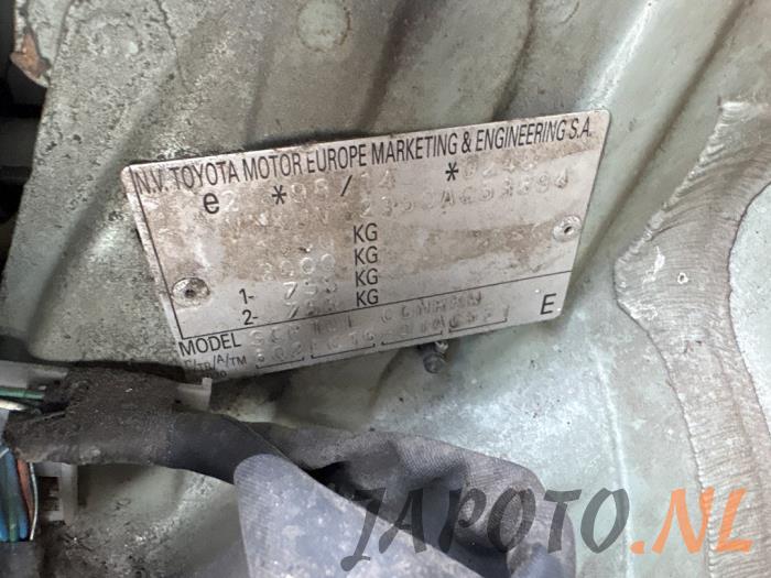 Toyota Yaris 1.0 16V VVT-i Sloopvoertuig (2002, Groen)