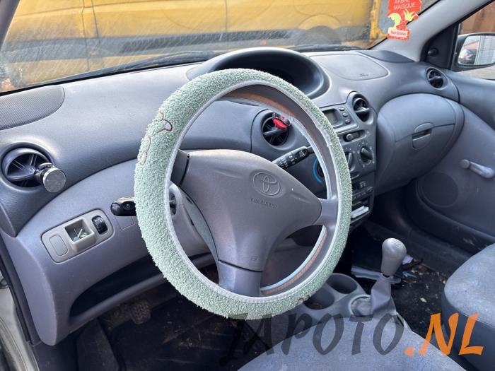 Toyota Yaris 1.0 16V VVT-i Sloopvoertuig (2002, Groen)