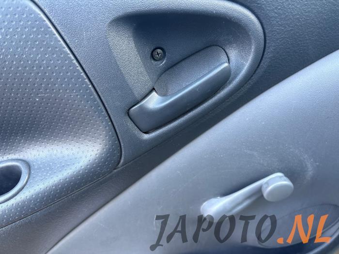 Toyota Yaris 1.0 16V VVT-i Sloopvoertuig (2002, Groen)