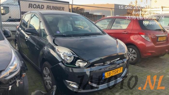 Hyundai iX20 1.4i 16V Sloopvoertuig (2012, Zwart)