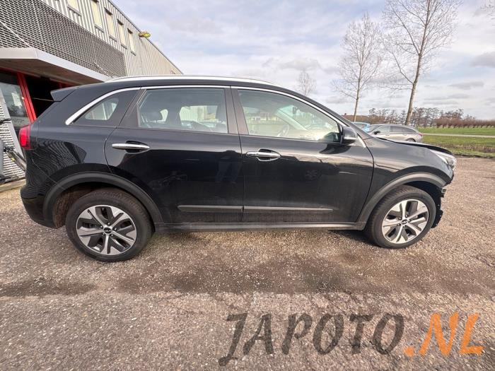 Kia Niro I E-Niro 64 kWh Sloopvoertuig (2021, Zwart)