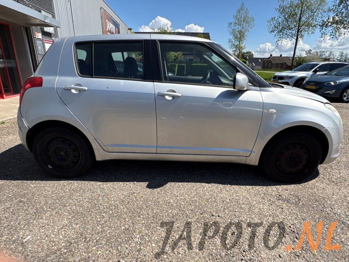 Suzuki Swift 1.3 VVT 16V Sloopvoertuig (2010, Grijs)