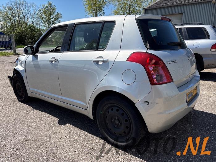 Suzuki Swift 1.3 VVT 16V Sloopvoertuig (2010, Grijs)