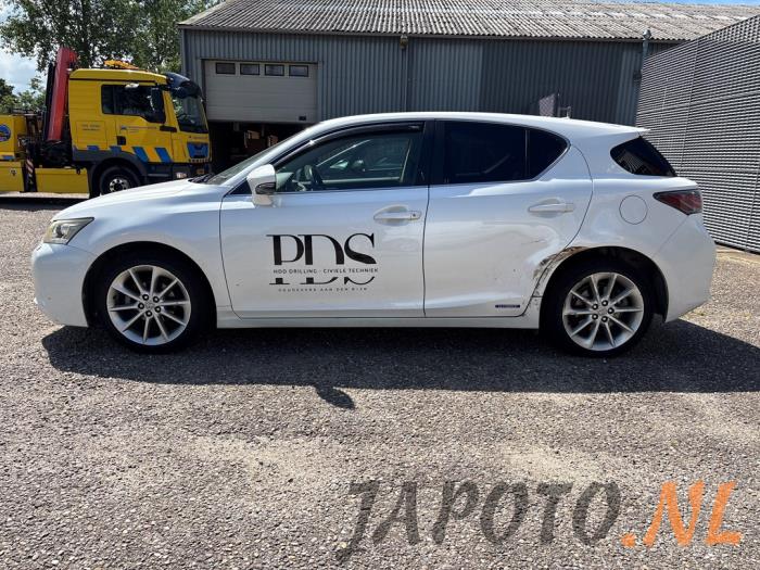 Lexus CT 200h 1.8 16V Sloopvoertuig (2011, Wit)