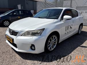 Lexus CT 200h 1.8 16V Sloopvoertuig (2011, Wit)