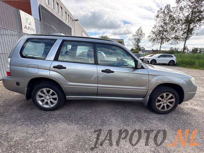 Subaru Forester 2.0 16V X Sloopvoertuig (2007, Grijs)