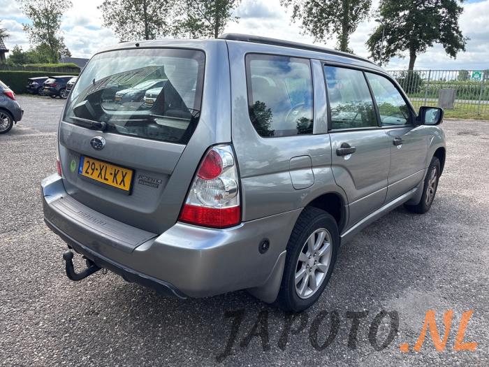 Subaru Forester 2.0 16V X Sloopvoertuig (2007, Grijs)