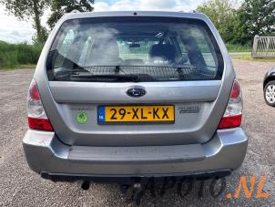 Subaru Forester 2.0 16V X Sloopvoertuig (2007, Grijs)