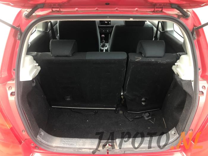 Suzuki Swift 1.5 VVT 16V Sloopvoertuig (2005, Rood)