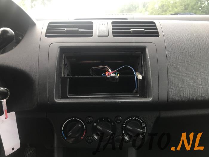 Suzuki Swift 1.5 VVT 16V Sloopvoertuig (2005, Rood)