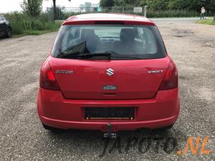 Suzuki Swift 1.5 VVT 16V Sloopvoertuig (2005, Rood)