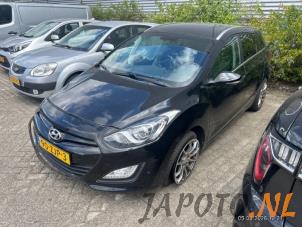 Hyundai i30 Wagon 1.6 GDI Blue 16V Sloopvoertuig (2012, Zwart)
