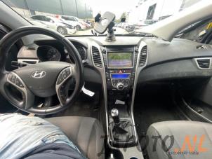 Hyundai i30 Wagon 1.6 GDI Blue 16V Sloopvoertuig (2012, Zwart)