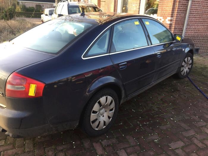 Audi a6 4b2