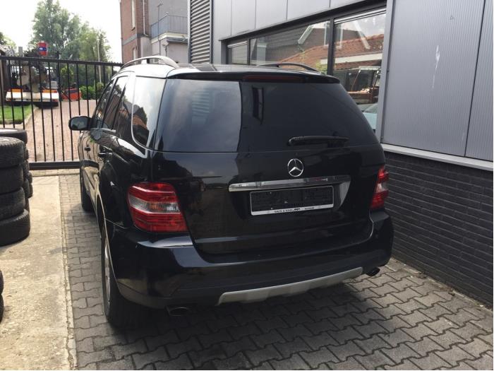 Mercedes ML II 3.0 ML-280 CDI 4-Matic V6 24V Sloopvoertuig (2008, Zwart)