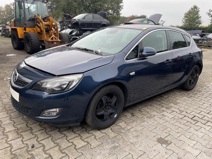 Opel Astra J 1.4 Turbo 16V Sloopvoertuig (2011, Blauw)