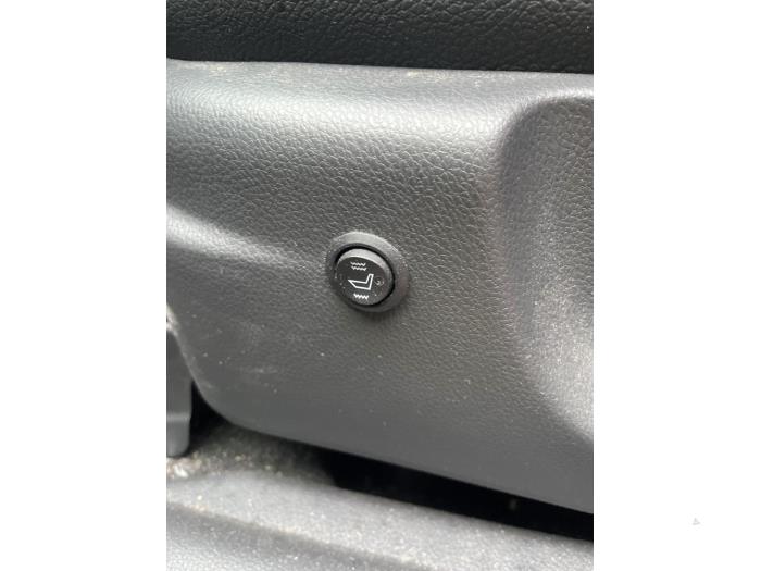 Mitsubishi Eclipse Cross 1.5 Turbo 16V 2WD Sloopvoertuig (2019, Rood)