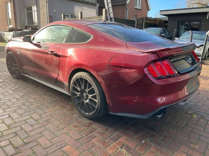 Ford Usa Mustang VI Fastback 5.0 GT Ti-VCT V8 32V Sloopvoertuig (2015, Rood)