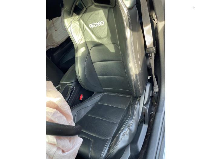 Ford Usa Mustang VI Fastback 5.0 GT Ti-VCT V8 32V Sloopvoertuig (2015, Rood)