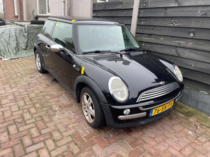 Mini Mini One/Cooper 1.6 16V One Sloopvoertuig (2005, Zwart)