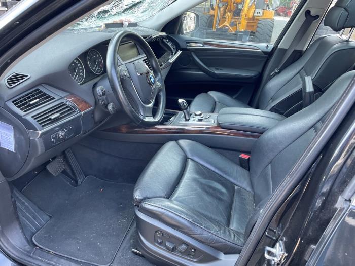 BMW X5 4.8i V8 32V Sloopvoertuig (2008, Zwart)