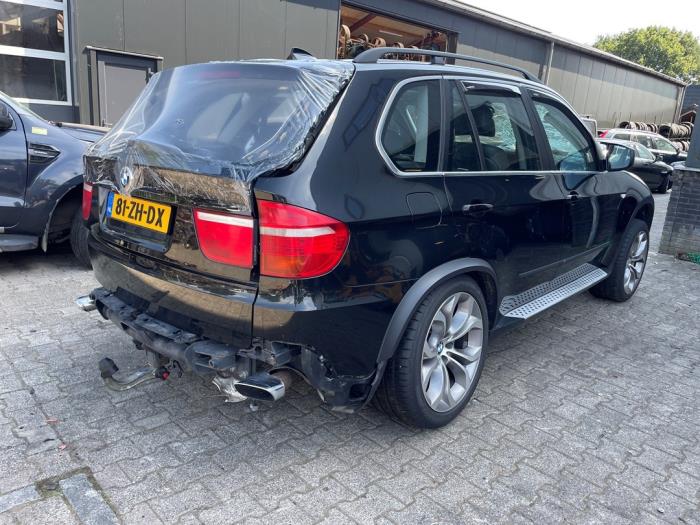 BMW X5 4.8i V8 32V Sloopvoertuig (2008, Zwart)