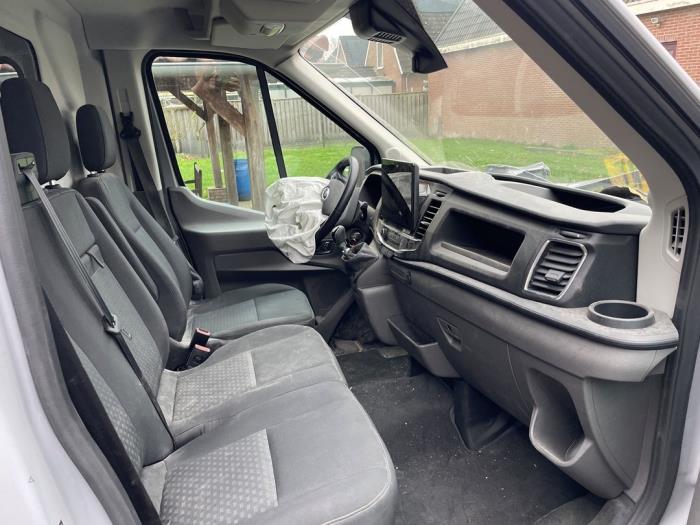 Ford Transit 2.0 TDCi 16V Eco Blue mHEV 170 Sloopvoertuig (2023, Grijs)